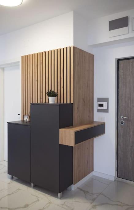 Eliza'S Apartment By Oasis Homes Oradea Buitenkant foto